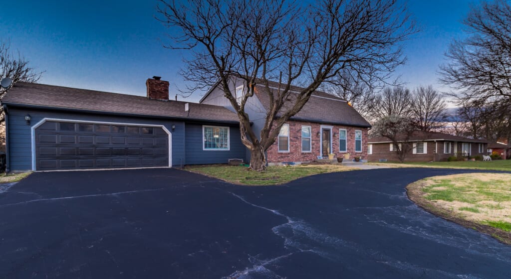 Exterior-Twilight-1-of-1-1024x560